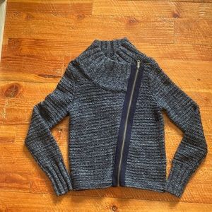 Athleta sweater